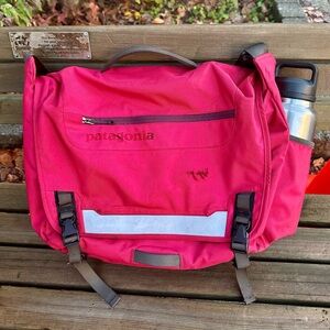 Patagonia Vibrant Red Half Mass Messenger Bag